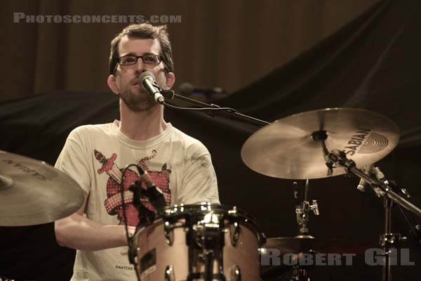 ZOEY VAN GOEY - 2011-04-11 - PARIS - Grand Rex - 